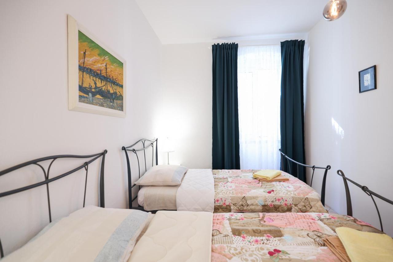 Cosy Apartman *